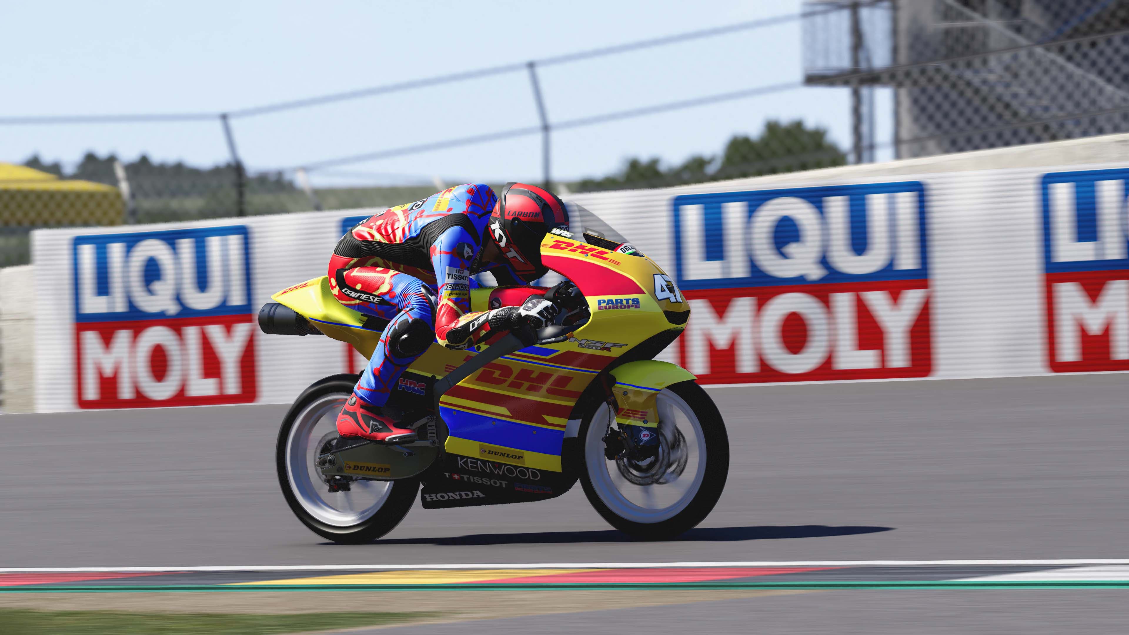 MotoGP 22 - Special Suits: скриншот 3