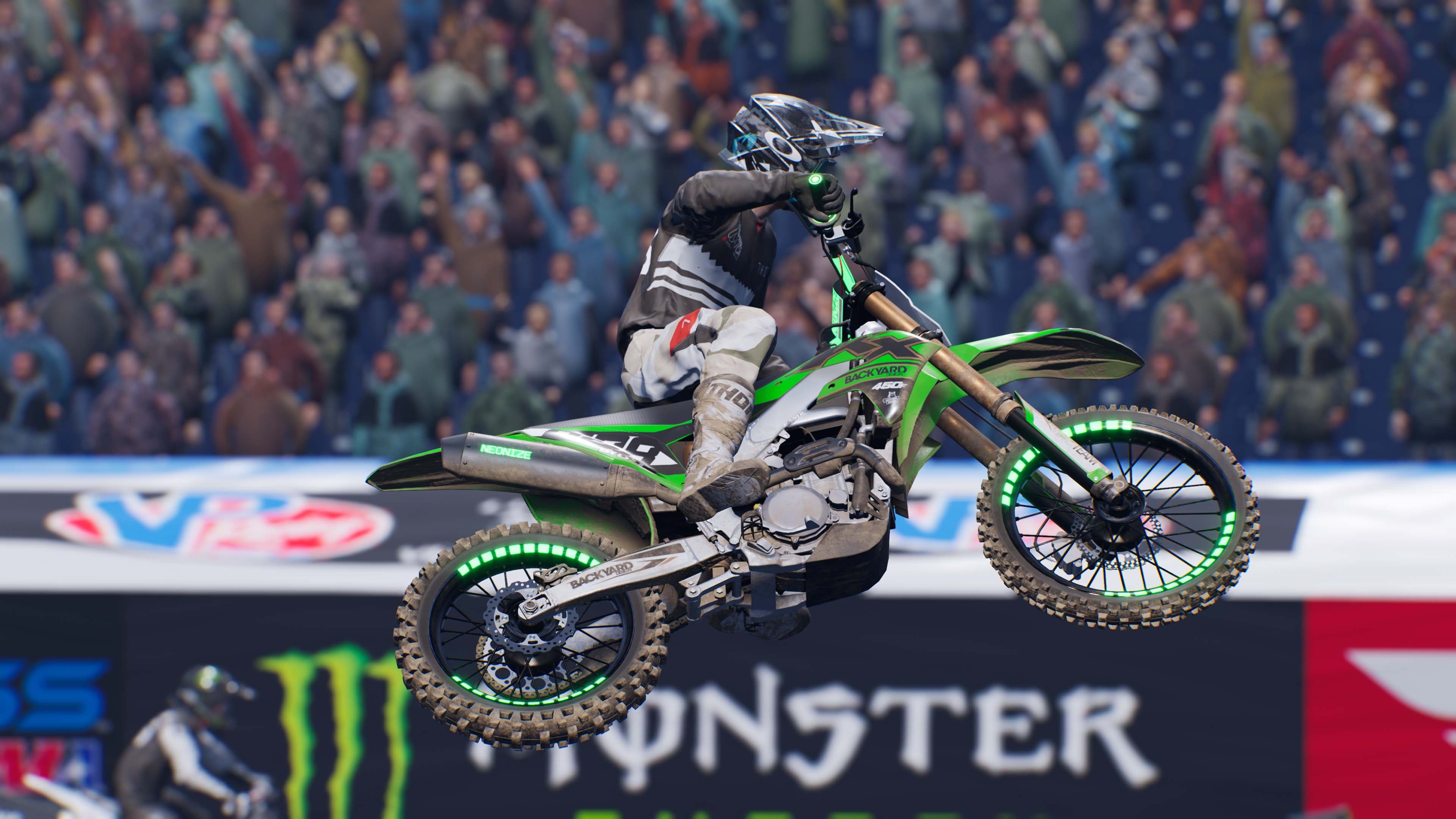 Monster Energy Supercross 5 - Neon Pack: скриншот 1