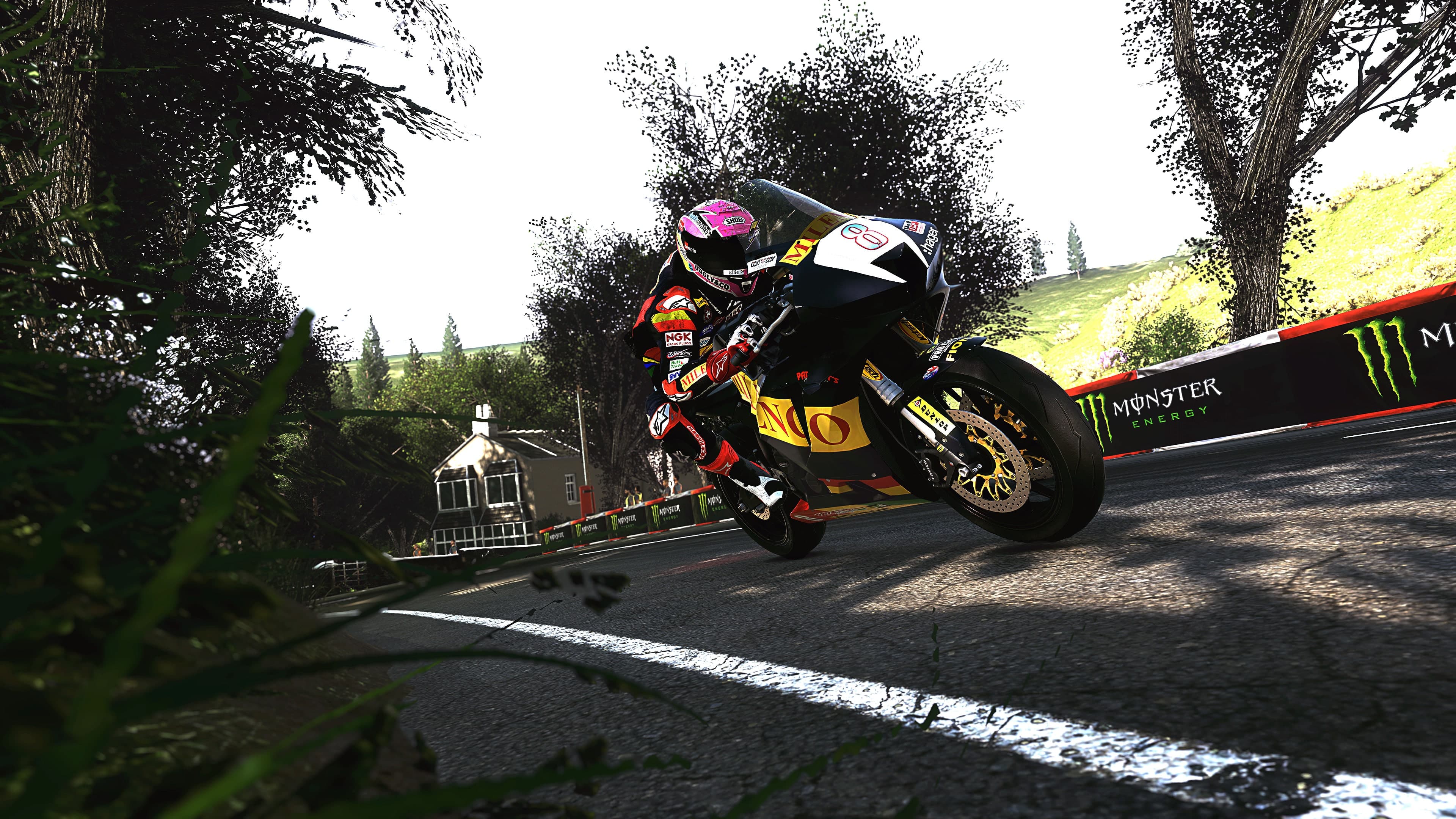 TT Isle Of Man: Ride on the Edge 3: скриншот 6